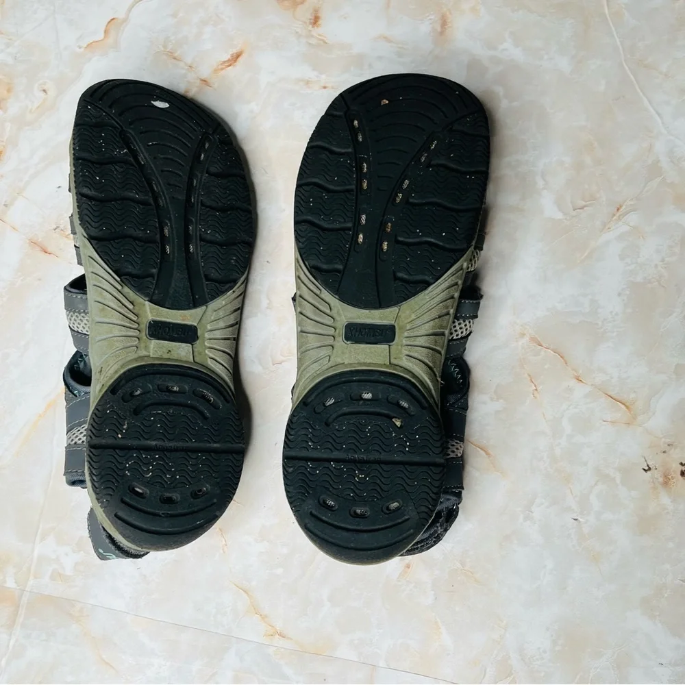 Khomba Outdoor Sandals, River Blue and Grey Closed Toe Adjustable Strap 9